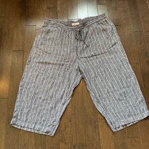 In Every Story Cropped Flowy Linen Pants